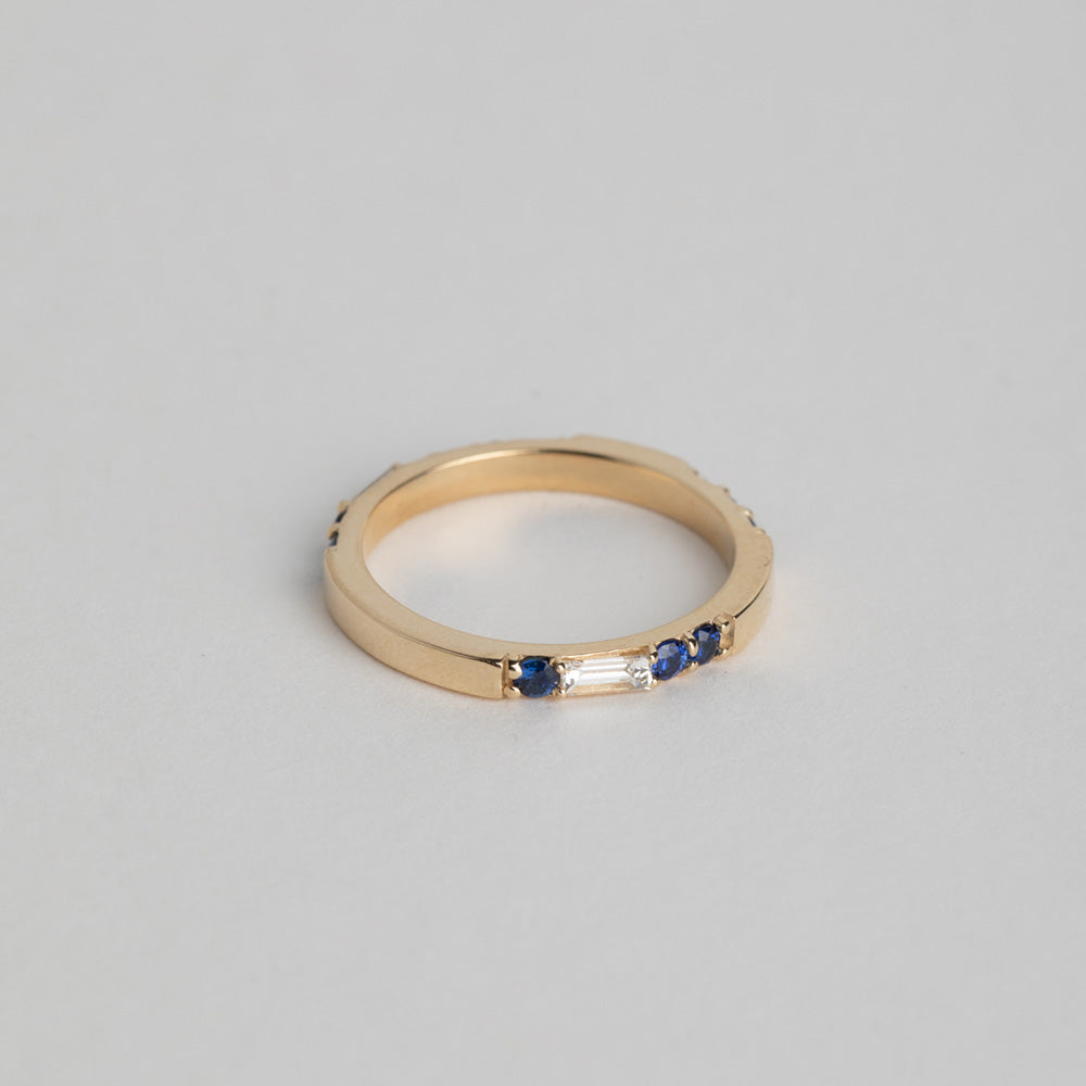 Lesu Ring with Sapphires