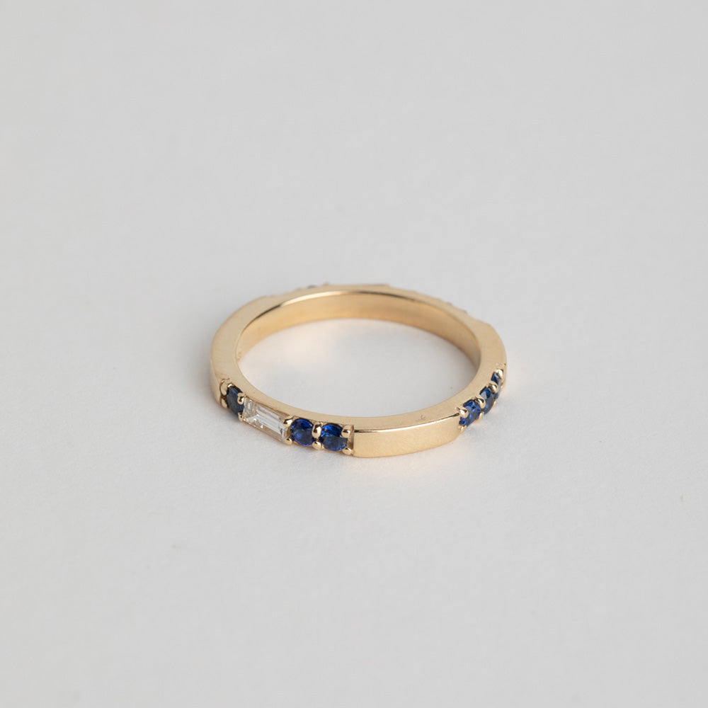 Lesu Ring with Sapphires