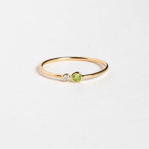 Kiki Ring with Peridot and White Diamond