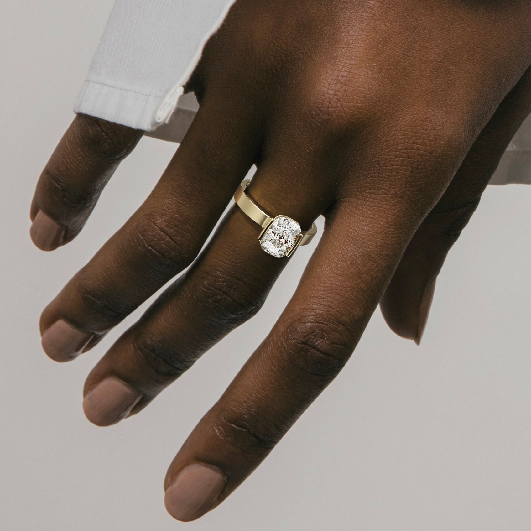 Silvi Ring with 2.01ct Lab-grown Diamond in Gold