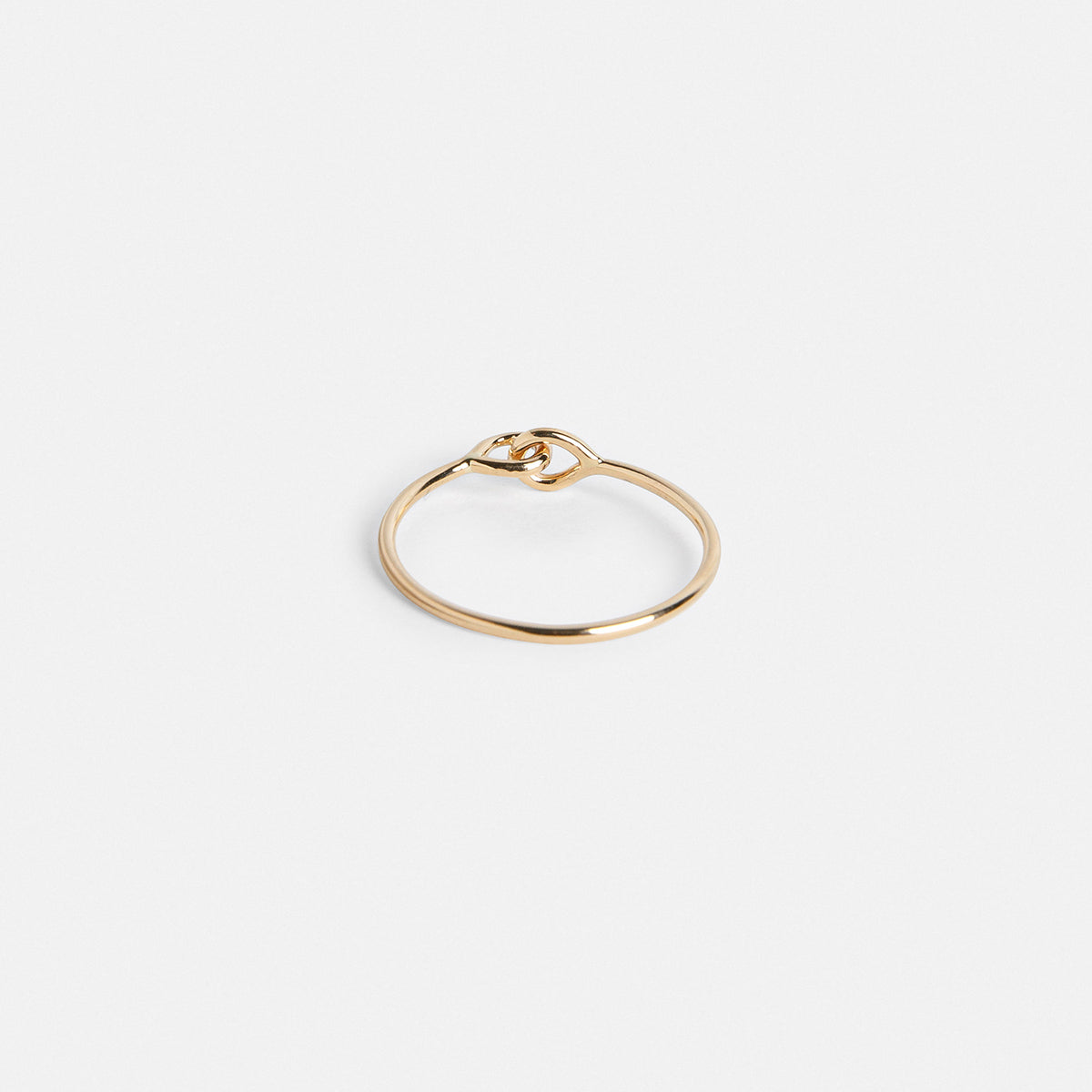 14k yellow gold slim round band with smooth back
