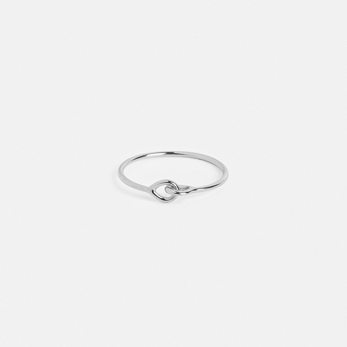 14k white gold delicate round band with connecting detail